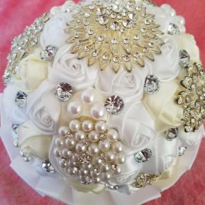 Pearl wedding bouquet