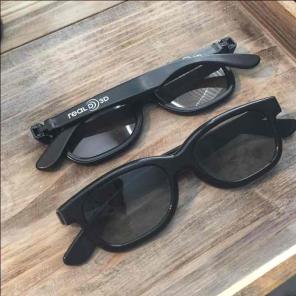 RealD 3D glasses
