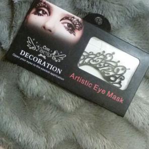 HOLLOW Artistic Eye Mask w/free gift