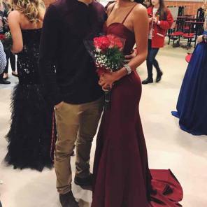 Burgundy prom dress / size 0