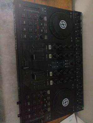 Traktor Kontrol S4