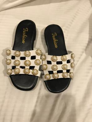 Brand New Fashion Pearl Slippers