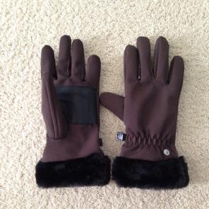 Small Brown Gloves