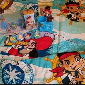 Jake and the Neverland Pirate Shower set