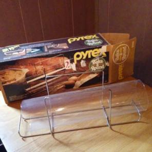 Vintage Pyrex Bake A Round original box