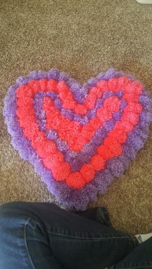 Pom pom heart rug
