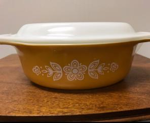 Pyrex Butterflies 043 Casserole With Lid
