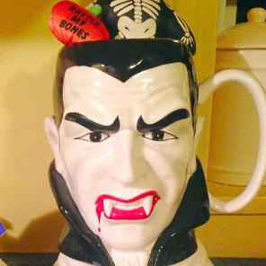 Disney Dracula XL Mug