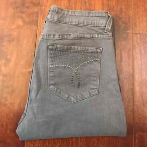 NYDJ with Embellished Pockets size 10P