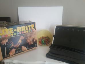 VINTAGE 1973 lite brite with extras