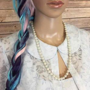 Vintage glass faux pearl necklace