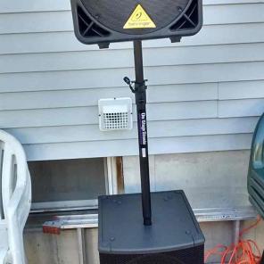 Behringer Pa Speakers with bass