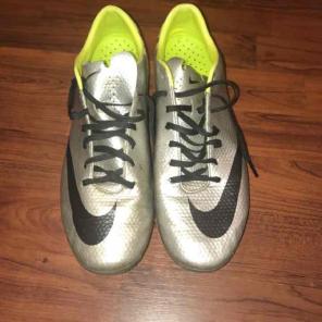 Nike Mercurial Miracle III soccer cleats