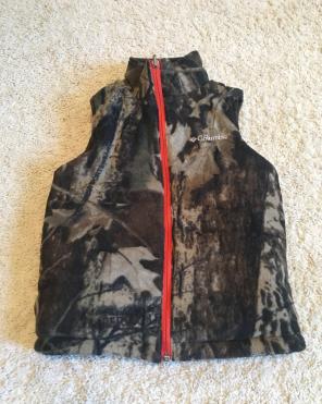 Boy's Reversible Columbia Vest Size 6/7