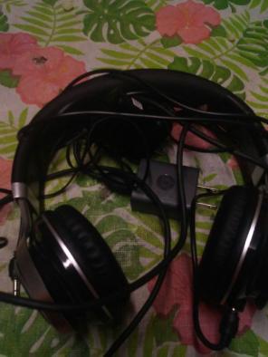 ATT Head Phones