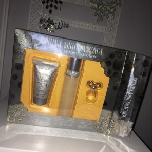 Elizabeth Taylor Perfume Set