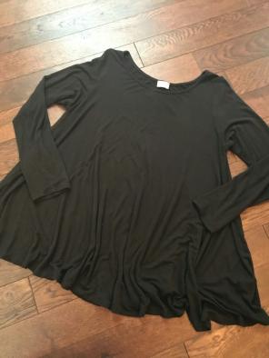 Black flowy top