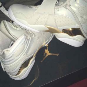 Champagne 8s