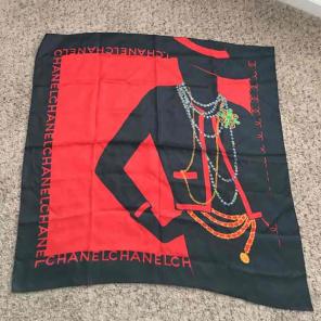 1980's Vintage Chanel Silhouette Scarf