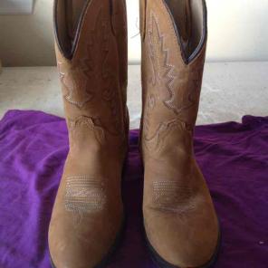 Kids leather boots