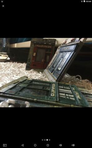 Chui Tak-Hak 3D Resin French Plaques