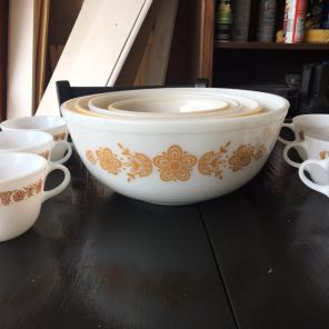 Pyrex Butterfly Gold Dishes