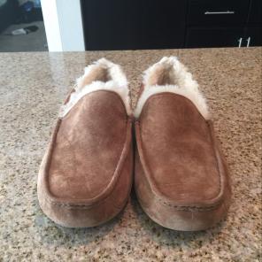 UGGS Men’s Ascot Slippers