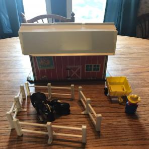 Fisher Price Barn 1967